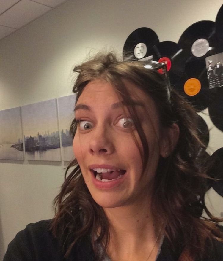 Happy birthday lauren cohan :))
thank you for being our maggie rhee 