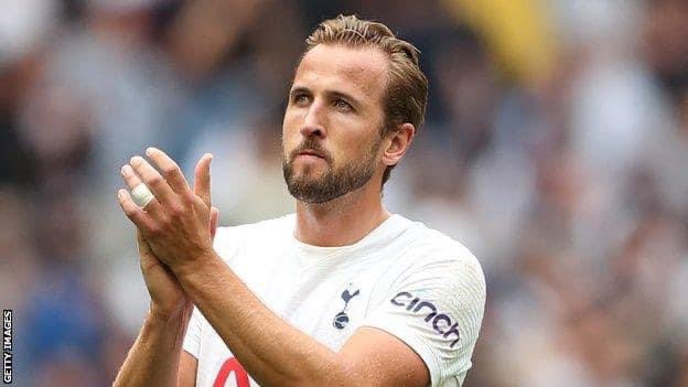 RNicho71's tweet image. In a moment of fate, @HKane 265th goal came on the same day of the year that Greaves met the same tally January 7th
Greaves 265th strike also came in the FA Cup third round – against Bradford City in 1970. Give yourself a round of applause football genius.Many more to come #Kane