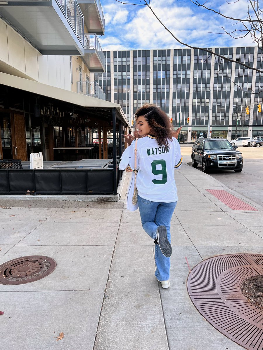 Lexi Watson Realtor®️ on Twitter "My vibe knowing the boys are gonna