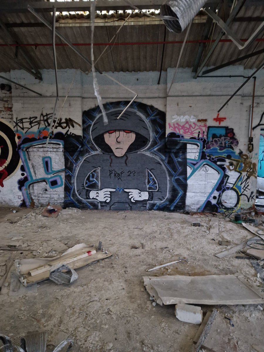 watkins92's tweet photo. Today's new piece
#StreetArt #graffiti #Prof #electric #BadGuys https://t.co/jBr19gzZkB