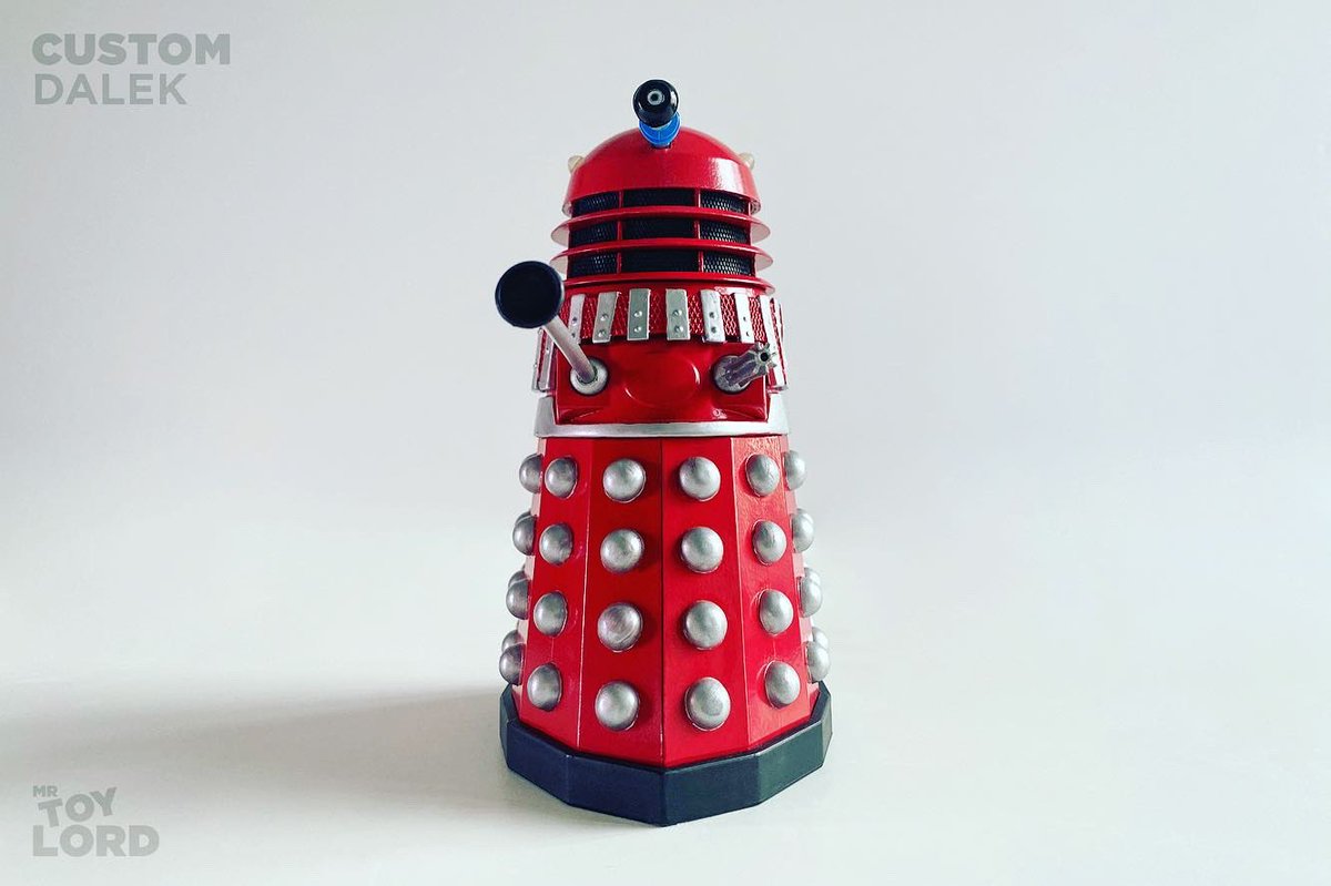 MrToyLord's tweet photo. CUSTOM DALEK
Each month of 2023 I am planning to showcase one of my custom figures.
Here’s a better look at my classic red Dalek based on an old Product Enterprise Daleks I had as a kid.
—
#CustomDalek #Dalek #DoctorWho #ToyPhotography #MrToyLord https://t.co/nY6UnxjuNw
