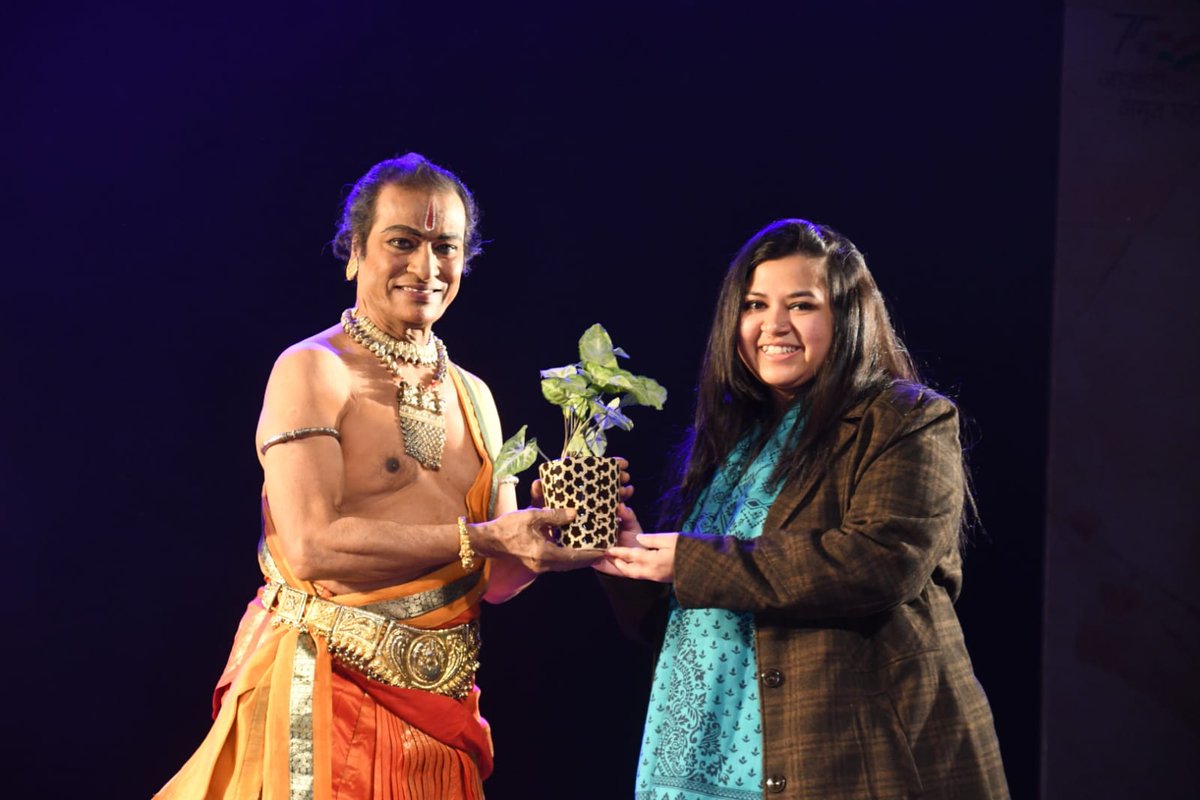 KalaParishad's tweet photo. AAGAAZ 2023, a classical evening at Kamani Auditorium. https://t.co/oYlD8Ko8RT