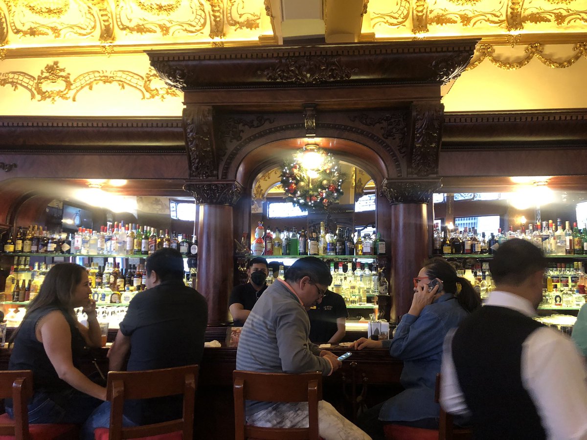 anebiul's tweet photo. #cantineando en #cdmx https://t.co/Y3QjtW3Yvs