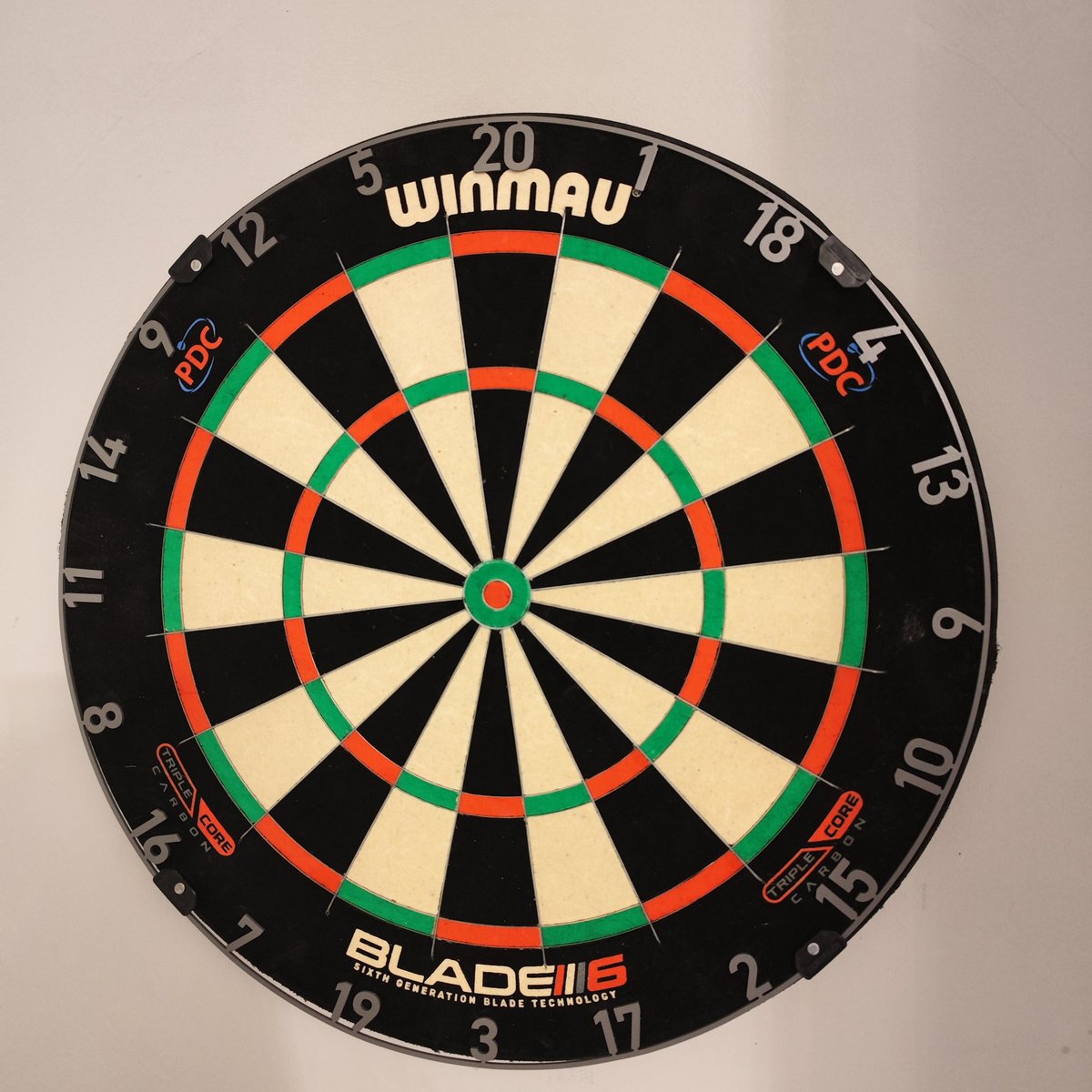 DublinGero's tweet photo. A little present from me to me!! #blade6 #lovethedarts
🎯🎯🎯🎯🎯🎯🎯🎯 https://t.co/ul8xE1pDzY
