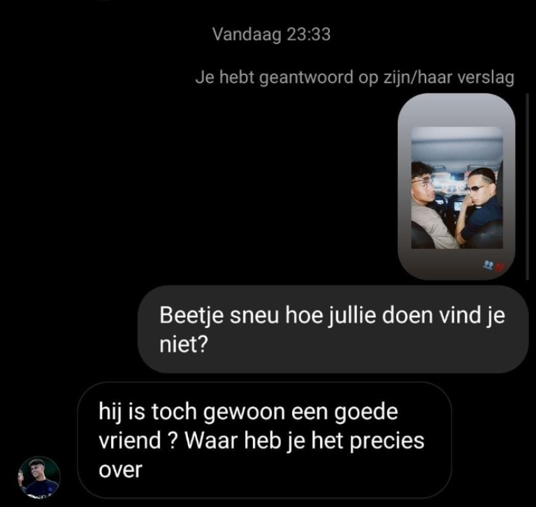 Fl528GSWAAMypLP?format=png&name=900x900