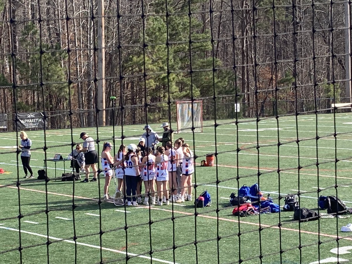 Pretty Cool to see another USF BULL today at Taste of the South! My heart smiled when <a href="/USFWLAX/">USF Women's Lacrosse</a> Coach McCord coach Syd’s team for a game! I am excited for BULL Lax! #bleedgreenandgold 💚💛🤘GO BULLS!  Best Wishes as you start the program!