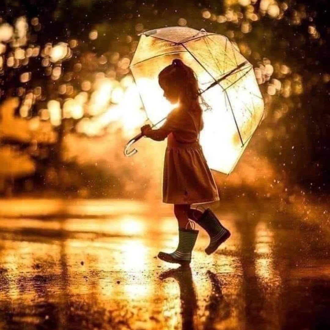 أصعب مقاومة عندما يقاوم أحدنا نفسه عندما يتجاذب بين القبول والرفض بين الحب والكرامة بين اللا ونعم  بين القرار والاختيار  عندما تتنازع خيوط القلب مع منطق العقل والنفس العزيزة حتى يريد أحدنا شيئا وعقله يمنعه  اوكرامته تنهاه