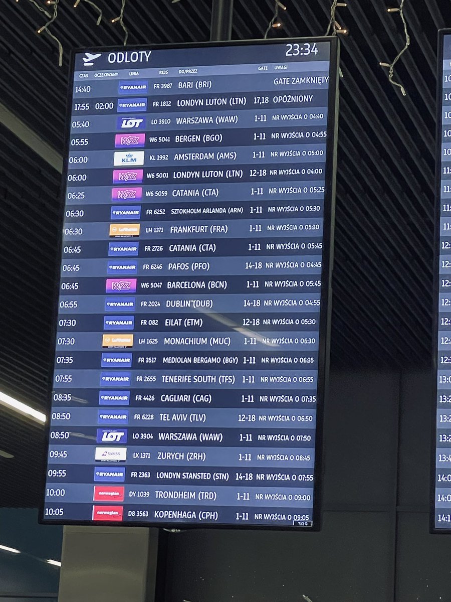Ceriwilliams's tweet photo. @Ryanair currently dealing with a mammoth delay… sitting in krakow airport. Where are your staff? They have been nowhere to be seen! Terrible customer service, no communication or presence from your company!!! The airport in effect is now closed!! What are you going to do? https://t.co/isJHKO0GUh