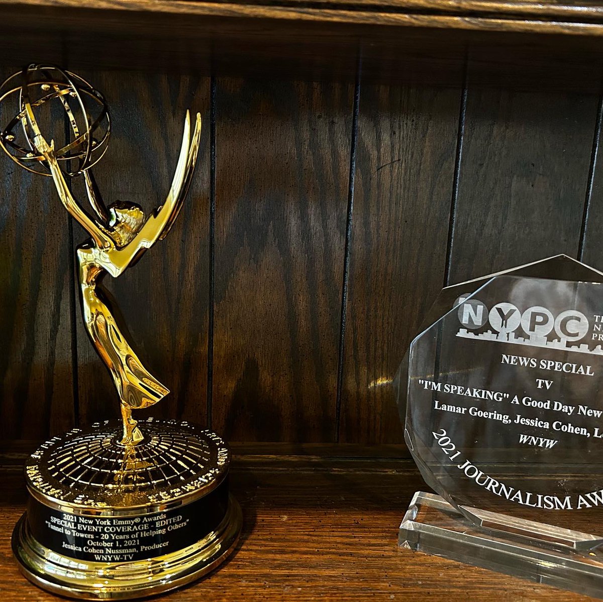 JessNussman's tweet photo. #emmyaward winner! https://t.co/L5xhExqo4E