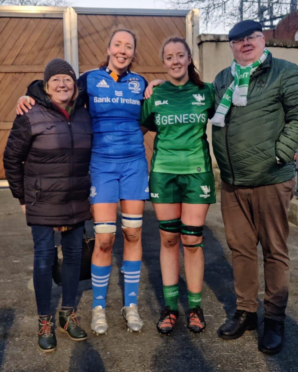 Some days just hit different! Very proud big sister today. Congrats on the 1st cap!! @Soniamcdermott 💙💚💙💚 @leinsterrugby @connachtrugby