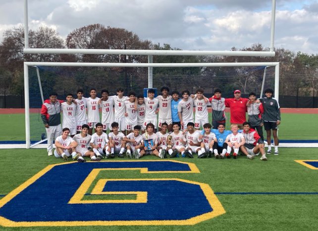 Final from Orem ⬇️
<a href="/LEEVOLSSOCCER/">LEE Vols Soccer</a> - 3
@CPHS_TWolves - 1

Your Vols are the <a href="/AHboysSoccer/">Alamo Heights Boys Soccer</a> Invitational Blue Bracket &amp; Tournament Champs 🎉 #VolsWin #RefuseToLose