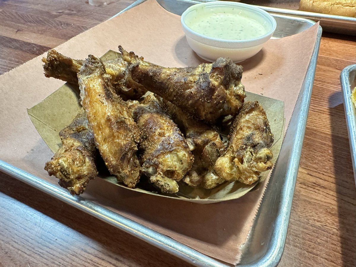 Ashley May Whovier 🎄 on Twitter "We ended up at Honey’s Bee Bee Que