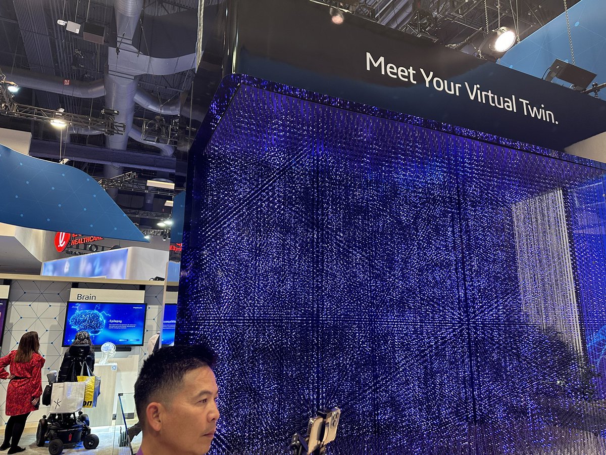 RiaJairam's tweet photo. Hey @Dassault3DS #MeetVirtualMe #CES2023 https://t.co/6ByQslfo5Y