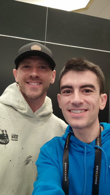 With the epic @JohnnySins 💪 @Brazzers https://t.co/3nWpCIP1MQ<a class="tags" href="/tag/johnnysins">@johnnysins</a><a href="/tag/diadelahispanidad"class="tags"><span>#diadelahispanidad</span></a>