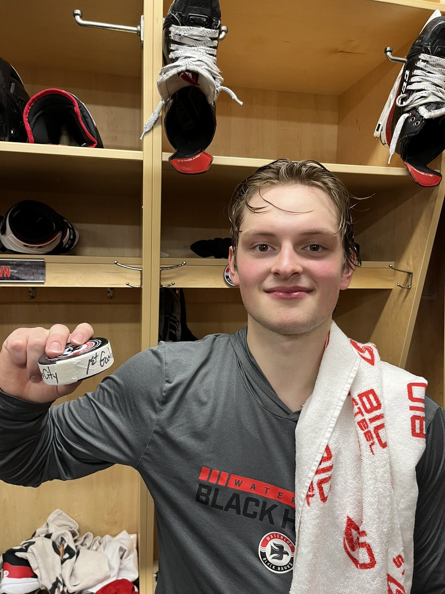 Last night <a href="/cadenwbrown21/">Caden Brown</a> scored his first goal as a Black Hawk! Congratulations Caden and welcome to Party Town! 🎉🎊🔴⚫️