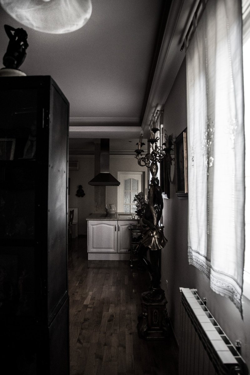 viglesiasphoto's tweet photo. "... Las semillas volanderas que transportan recuerdos como bellas metáforas que ella creaba, y que puede que todavía estén pululando, como el alma que no termina de despegarse de un sitio que ha estado muy poblado"
@zendalibros https://t.co/S6eiC5tUln
Nueva entrega #Gaite #casas https://t.co/6ttqU2k7qp