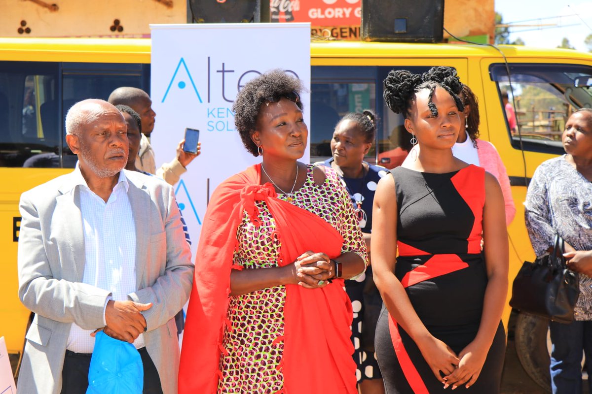 GladysShollei's tweet photo. On behalf of ALTEN Solar Farms Ltd, directors Eddy Njoroge, Zephania Mbugua and Peter Sibondo graciously donated 1.8 million shillings for NHIF coverage for vulnerable families in Uasin Gishu ALTEN operates a  solar farm in my neighbourhood at Plateau, Eldoret. Asante Sana ALTEN. https://t.co/kOFMh5zWNn