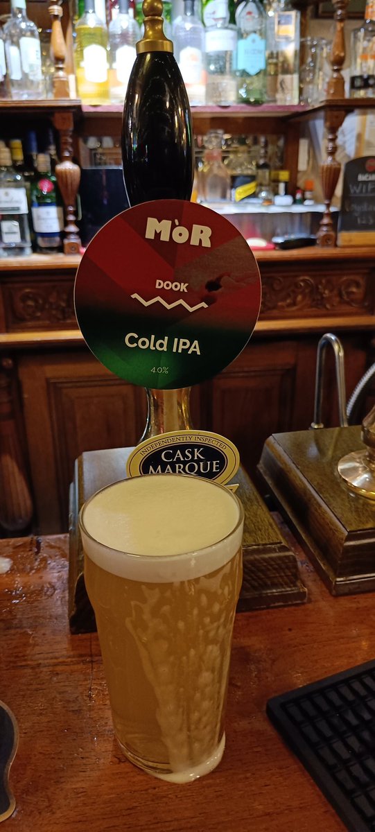 Woo - a cask Cold IPA from <a href="/morbeersbrewery/">MòR Beers</a> - mega juicy pineapple &amp; passionfruit, v smooth - good stuff indeed 🍺