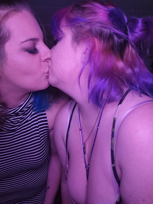 Join our onlyfans! https://t.co/LisaW5l0g7 and https://t.co/hXuPGDU6vs 😘❤️&zwj;🔥😈😏🍆🍑🍈🍈💦 https://t.co/zLB<a href="/tag/onlyfansgirl"class="tags"><span>#onlyfansgirl</span></a><a href="/tag/nsfw_twt"class="tags"><span>#nsfw_twt</span></a>