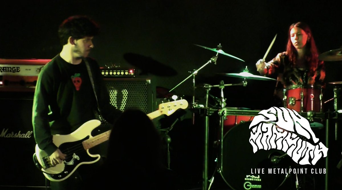 GruesomeRecords's tweet image. Throwback to last November and this astonishing live performance of the unreleased track "Marble" by SUN MAMMUTH 🇵🇹 Pure Psych Rock/Stoner 💀
youtu.be/mcIzxdWcBXY

#GruesomeRecords #SunMammuth #Metalpoint #PsychRock #Stoner #Metal #StonerRock #Psychedelic #Psych