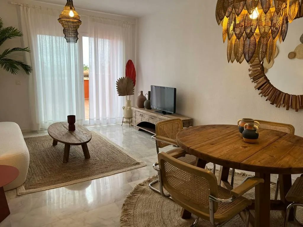 urbamarktes's tweet photo. 😍En #Venta Precioso Ático en Reserva de #Marbella/Málaga.  
2🛌/2🛁/112 m². 🤓Échale un vistazo👇 @urbamarkt 
.
https://t.co/33QQ0lv7w6 
.
#urbamarkt #malaga #apartamento #atico #spain #home #comprar #rent #alquiler #realestate #property https://t.co/GunB8sGnnt