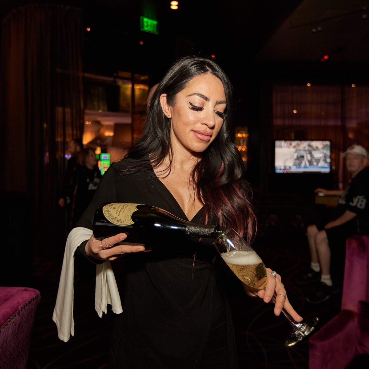 We're excited for 2023 to be the best year yet. 🍾 #LilyBarLV 
spr.ly/60103uBMY