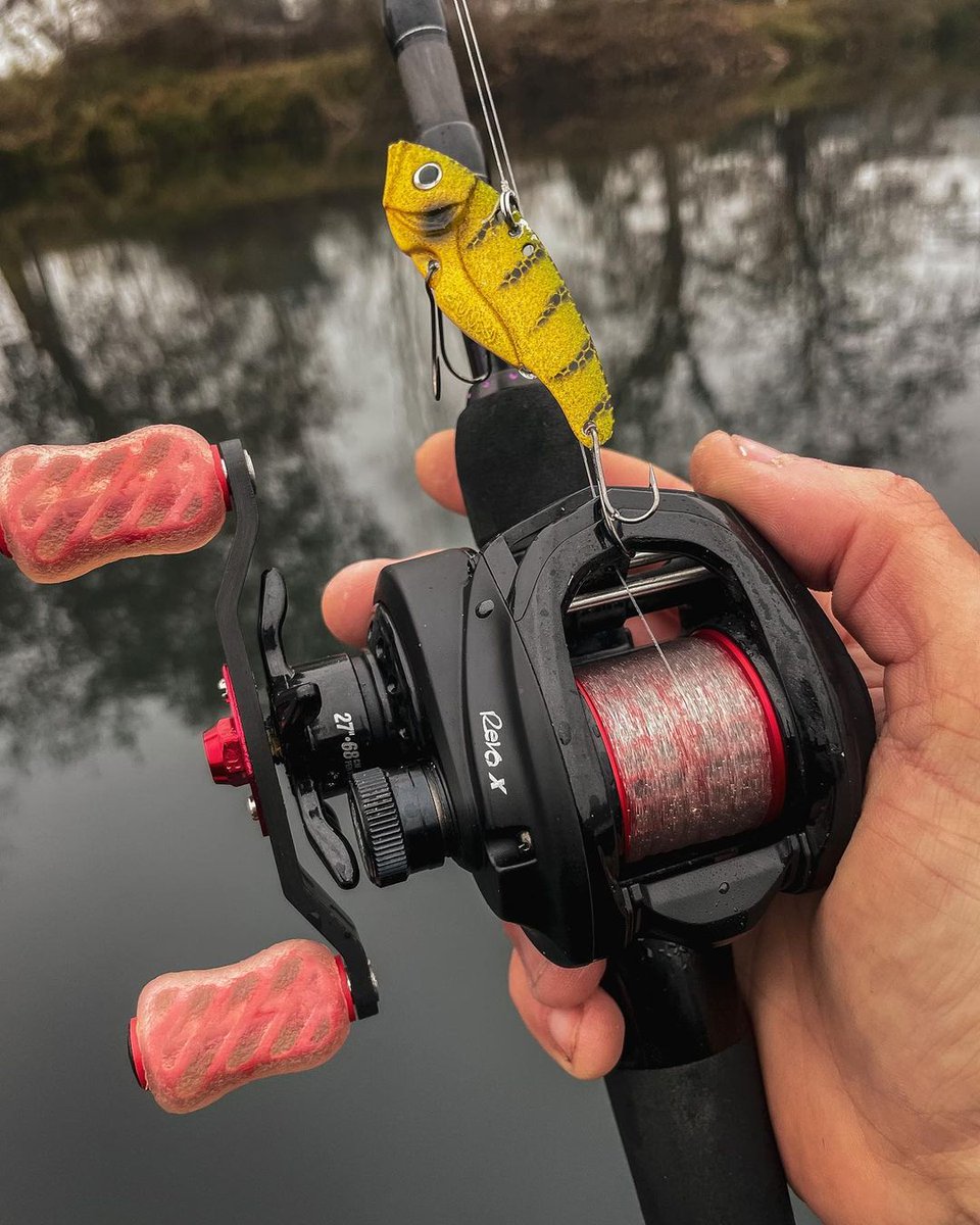 Gomexus_US's tweet photo. ❄️ WINTER SET UP 🧊
Abu Garicia Revo X with Gomexus S20 TPE Handle 

@bkkhooksinternational 
#lureporn #lure #lures #lurefishing #pecheauleurre #fishingcombo #fishingtips #winterbassfishing #winterfishing #customreels #customreel #reelcustom #softluresfishing #bassfishing https://t.co/YRSTudbahS