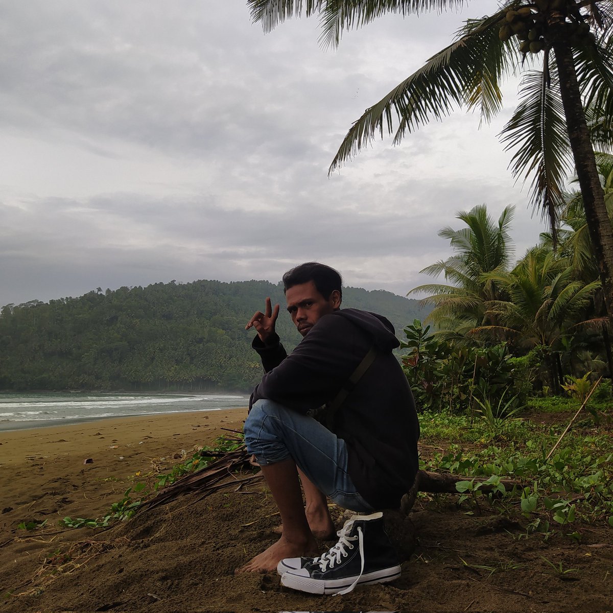 AjaMashud's tweet photo. Perasaan udahh ganti ava deh
Kok gk bisa bisa https://t.co/ka5v8aptOj