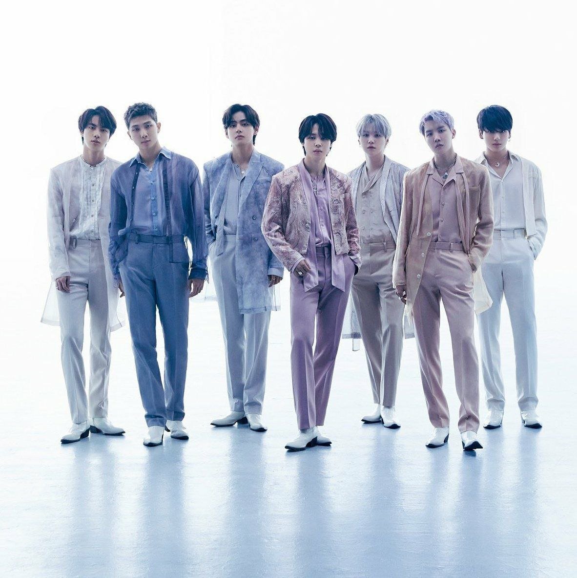 Whalien52Br_'s tweet photo. ๐ | #BTS estende seu recorde como o ato com mais #Daesangs na histรณria com 71 no total.
Avisa que sรฃo os MAIORES ๐ฃ๐ฅด
๐ฆ| @BTS_twt | cr. BTS UPDATES https://t.co/zrJA4TbbgF
