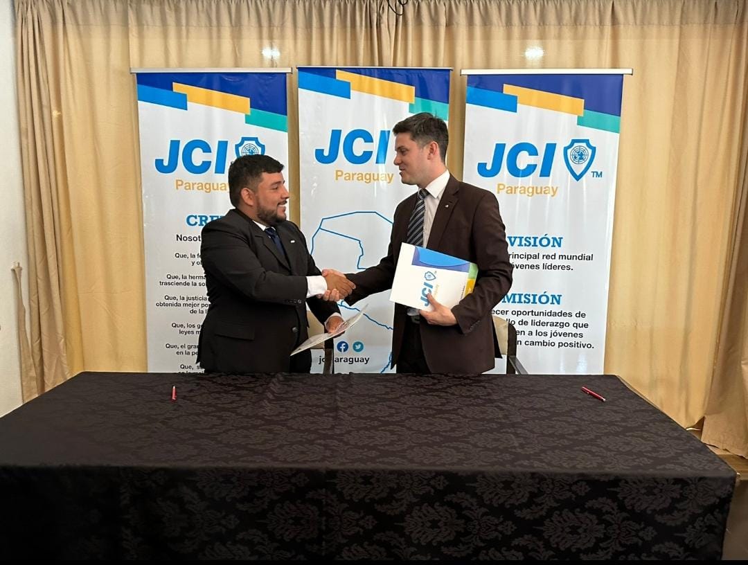 JCI Coronel Oviedo marcando presencia en la firma de contrato de la 64 CONVENCIÓN NACIONAL
#JCI
#JCIPy
#JCICoronelOviedo
#LiderandoCon Acción
