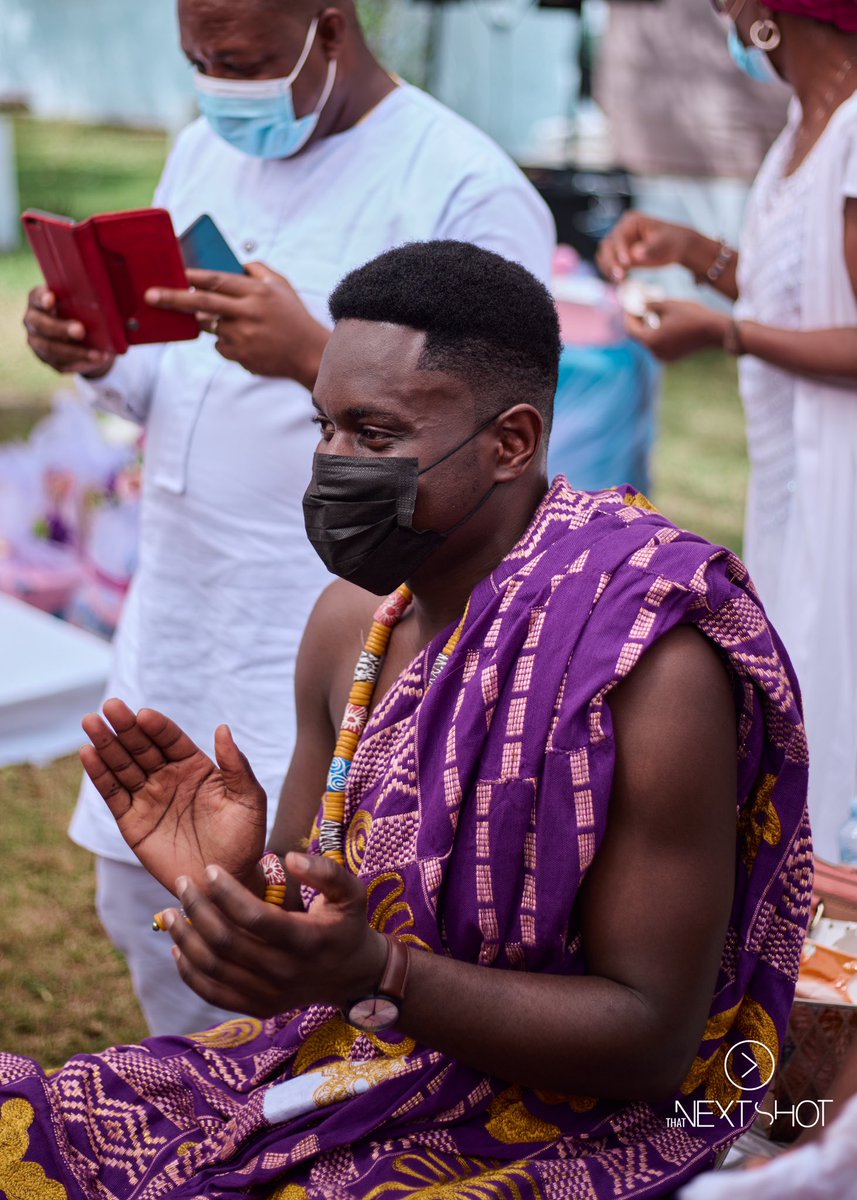 thatnextshot_'s tweet photo. 💕 When you know you made the right choice to a lifetime flame 🔥 

Book an appointment via our website link for any wedding photography event, solo shots or portraits

📸 Tap here👉🏿🔗 https://t.co/sRC4GjHlga

Bride: @tashobed 
Groom: @J0eBee 
——————————————#ghanawedding https://t.co/ASU05uQ4rR