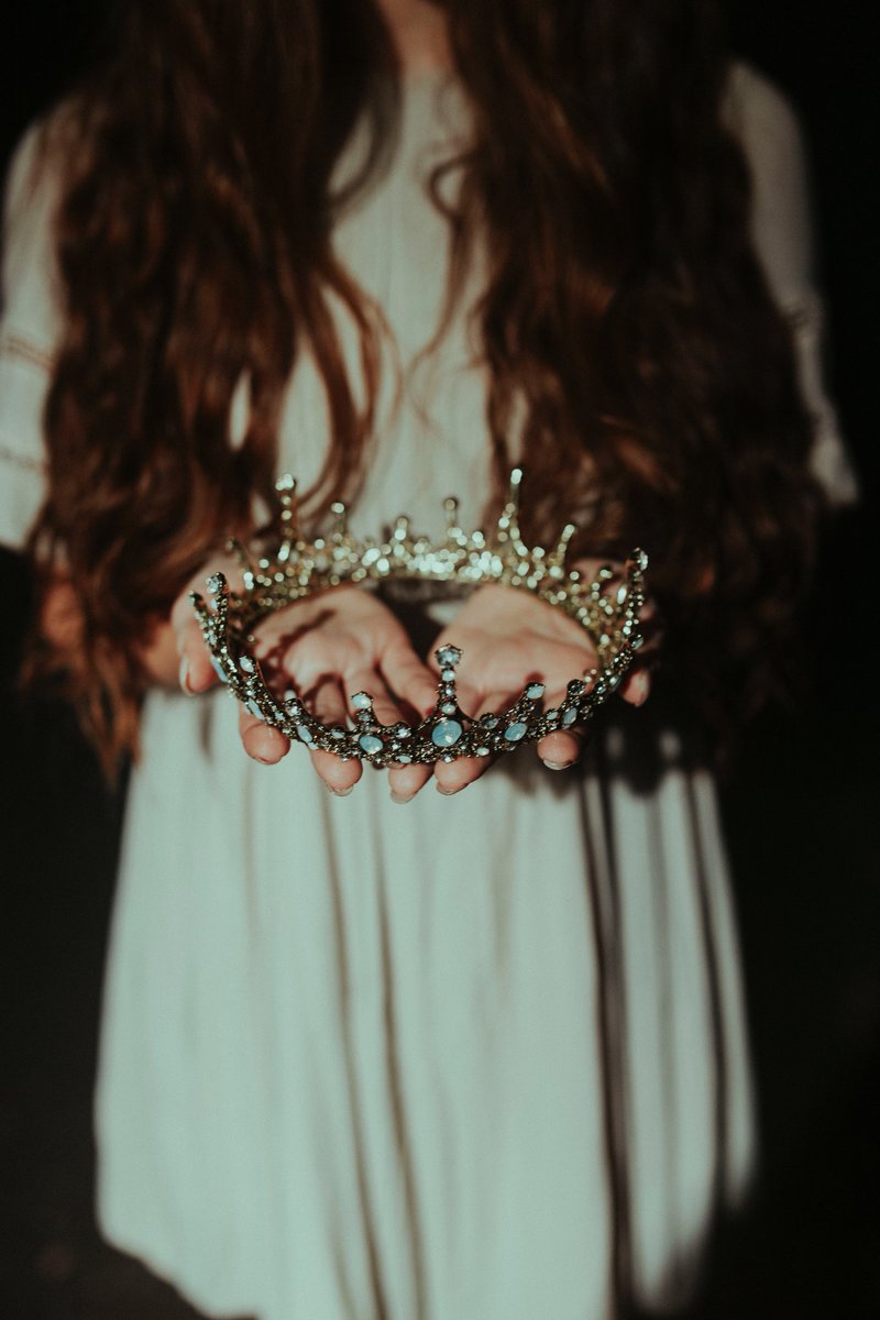fictalk's tweet photo. 🌼 Crown of Ember 🌼

I know I'm a little late, but the story of Prince Gilbert and Caster Anne has just been updated, and it caught my eye today.

It's so nice to see so much activity on AO3 lately!

{T}

https://t.co/PMAaONiNBf https://t.co/pezrxqRed0