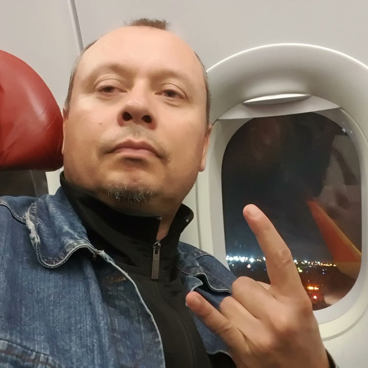 RequiemAeternam's tweet photo. Back to #Montevideo, #Uruguay, via #Lima, #Peru, to get some #percussion #sessions done so as to complete the #recording for the sixth #album by #RequiemAeternam.
#Uruguayanpercussion #latinrhythms #Brazilianpercussion #murga #candombe #samba #bossanova #batucada #tambores https://t.co/m7cmrSpsyu