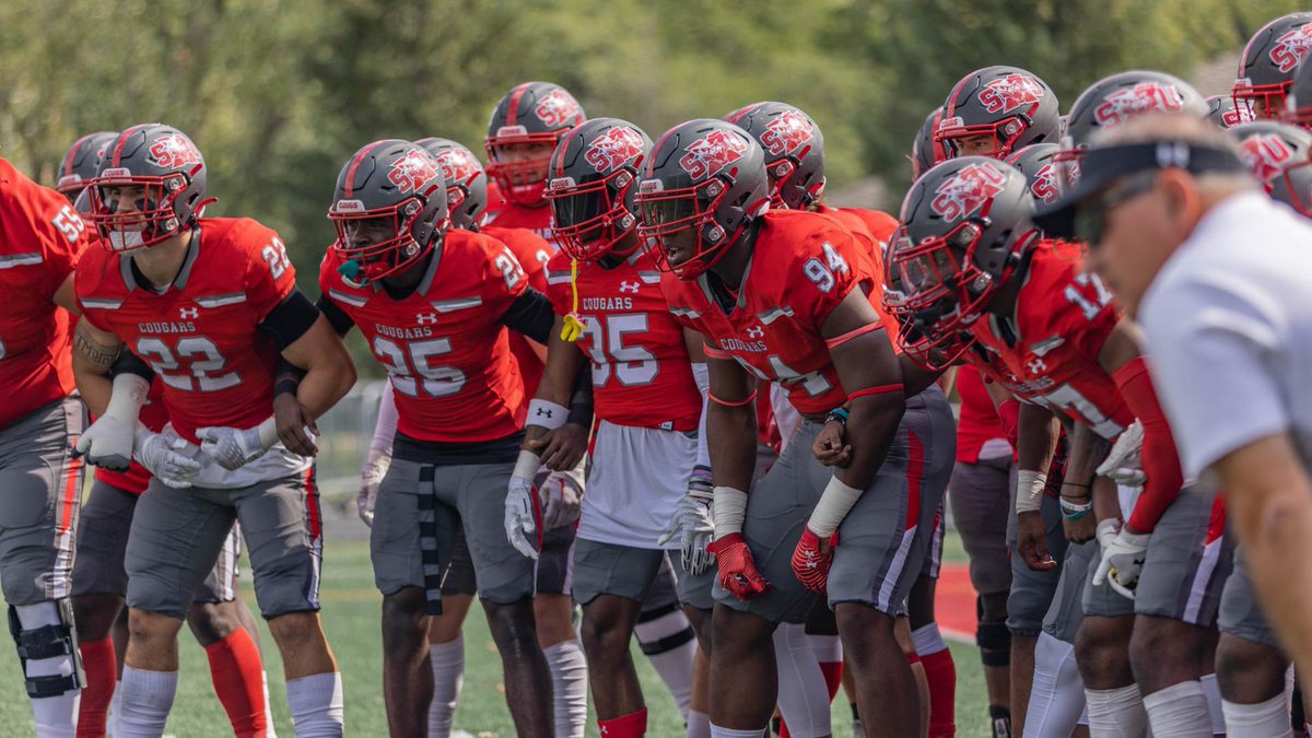 After a great conversation with <a href="/SXUFootball/">SXU Football</a> I’m blessed to announce that I received a Scholarship to play at the next level at Saint Xavier University!!#GoCougs❤️🐾<a href="/MortonFootball/">𝐌𝐎𝐑𝐓𝐎𝐍 𝐅𝐎𝐎𝐓𝐁𝐀𝐋𝐋</a> <a href="/MortonAthletics/">Morton Athletics</a> @PrepRedzonelL <a href="/AllenTrieu/">Allen Trieu</a> <a href="/CoachBigPete/">Peter "Coach Big Pete" Leinweber</a>