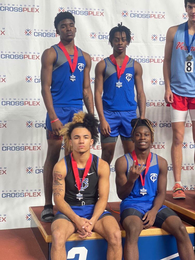 TCTrack100's tweet photo. Congratulations to our boys 4x200 for finishing 2nd overall at their indoor meet today in Birmingham!
#TCTrack https://t.co/7M8REtc8UT