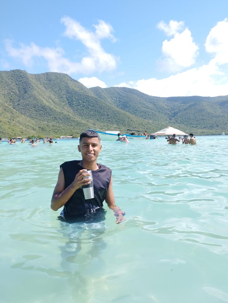 EbersonUrbano's tweet photo. 🏖️ https://t.co/trIWhwjWbr
