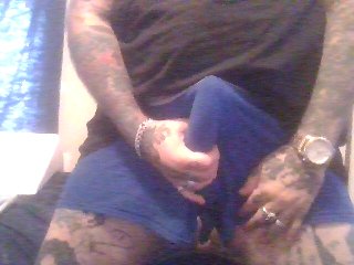 Woke up very hard and horny and I want to play!!  I am good at detailed roleplay. Very vocal n very verbal