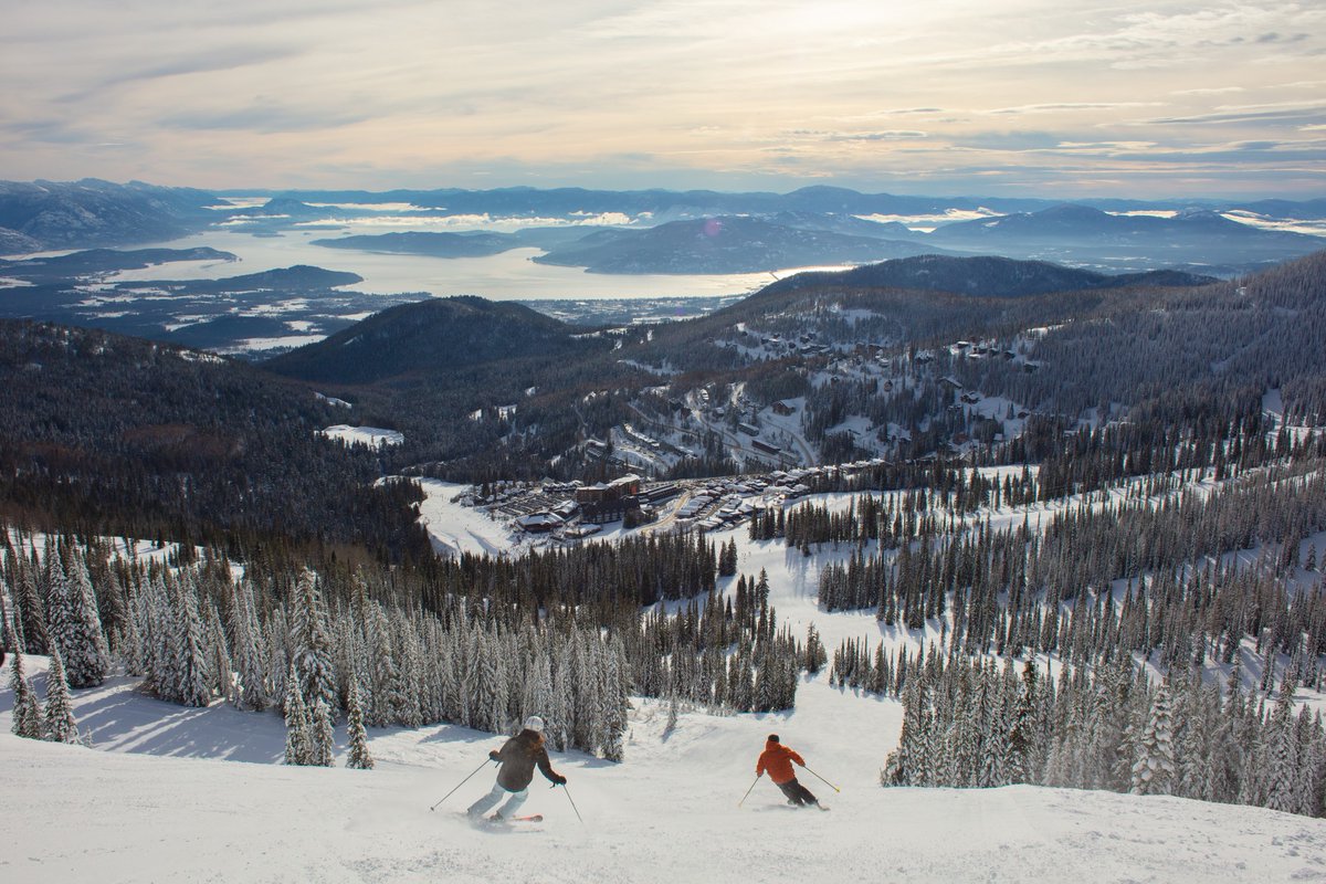 SchweitzerID's tweet photo. Not sure we need to make much of caption for the start of today, it's what we live for. 
#schweitzerlife #weschudschweitzer #proofoflake #idahome #ikonpass https://t.co/cTDUFAcVil