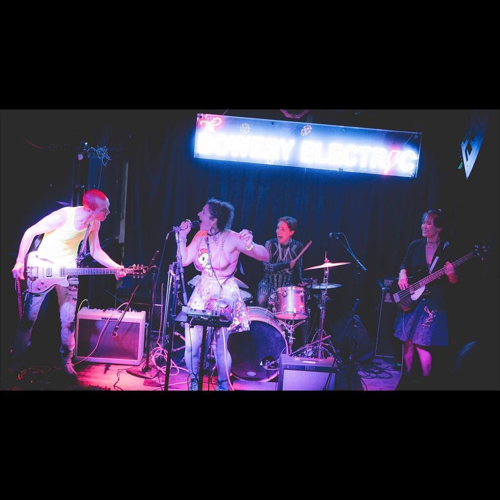 Slut Magic (@slutmagicmusic) on Twitter photo OMG @theboweryelectric was STUPID FUN thank you to you amazing humans who came out and the bands who KILLED IT !!!
LETS DO IT AGAIN TONIGHT! early show at 6:30pm @barfreda801 in ridgewood with @chatterboxbandnyc and <a href="/littlehustlenyc/">Little Hustle</a>
Thank you to <a href="/squeakyfreedom/">Mackenzie Victory-Oatman</a> for these b… OMG @theboweryelectric was STUPID FUN thank you to you amazing humans who came out and the bands who KILLED IT !!!
LETS DO IT AGAIN TONIGHT! early show at 6:30pm @barfreda801 in ridgewood with @chatterboxbandnyc and <a href="/littlehustlenyc/">Little Hustle</a>
Thank you to <a href="/squeakyfreedom/">Mackenzie Victory-Oatman</a> for these b…