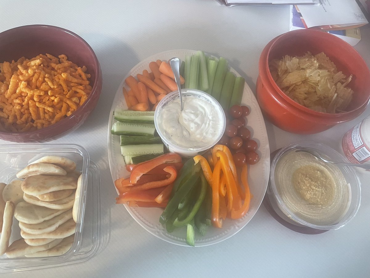 mhp4nhrep's tweet photo. When one returns to their native land, then one must wear their traditional game day gear and make a proper set of snacks. #GoGreen #GreatLakes #BellsTwoHearted https://t.co/zaQBfftRQl