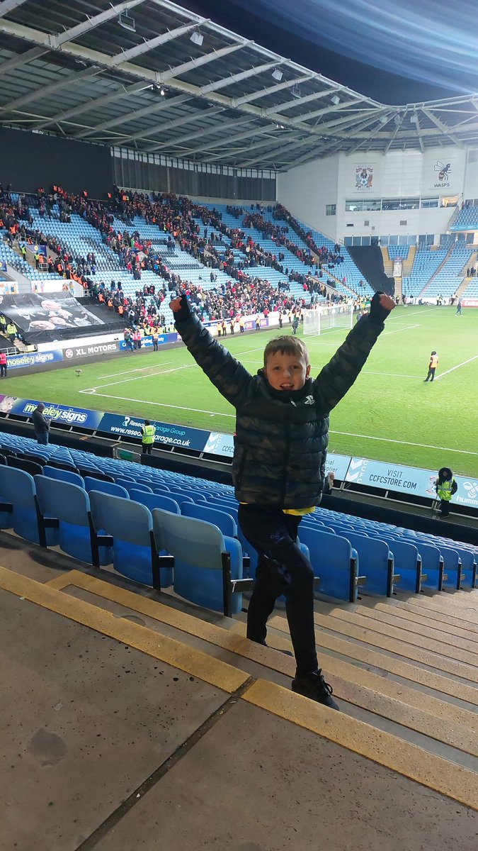 RWC_1980's tweet photo. Go on son!! Unreal day with the boy https://t.co/vwE4sxuf8r