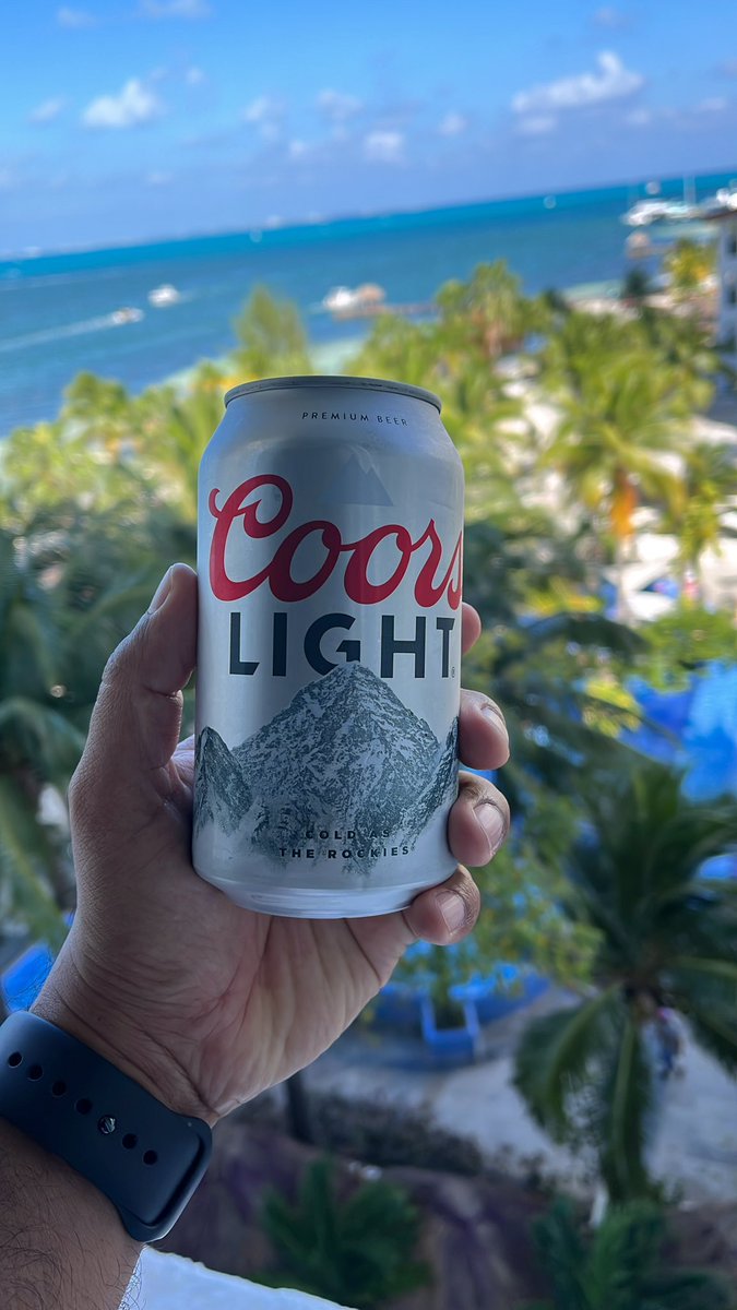 Arturo Solís tweet media