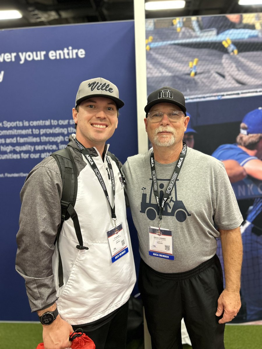 GregHarris13's tweet photo. @PHSConner great running into coach at @ABCA1945 #ABCA2023 @TheCanesBB 2013 WWBA Champs #bestprogram https://t.co/5lPwCcj13Y