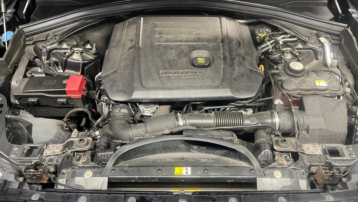 CelticTuning's tweet image. Jaguar F-Pace 25d up to 275bhp!

An MY2018 Jaguar F-Pace in for tuning with the 2.0 twin-turbo diesel engine and 240bhp as standard. Making nice gains throughout the entire rpm range.

Stock Tune = 236bhp &amp;amp; 358lbft
Stage 1 Tune = 275bhp &amp;amp; 397lbft

#FPACE #jaguarfpace