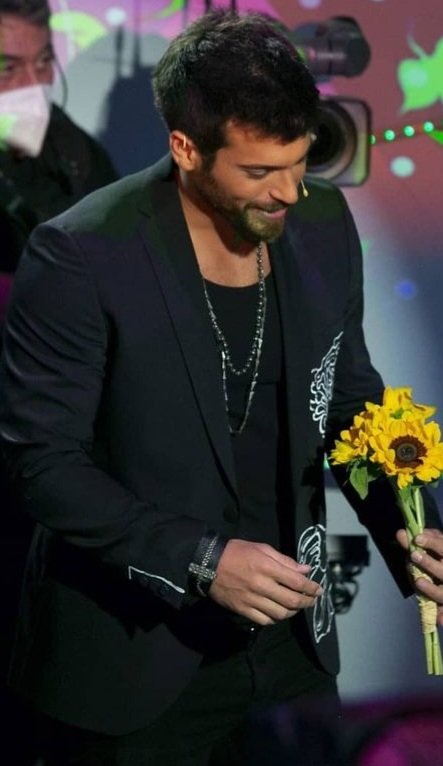 FilosaAntonella's tweet photo. #CanYaman #CePostaPerTe23
Meraviglia delle meraviglie 💕💕💕 https://t.co/IZZRqK7Z0a