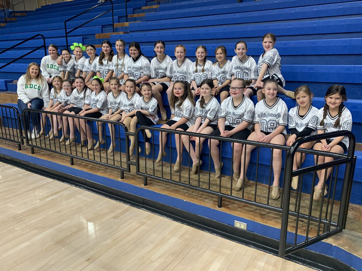 GoSoutheastern's tweet photo. Thank you to our friends at Axis Dance Co for coming out and performing at the Savage Storm Basketball games this afternoon! 

#StormChaSE / #AxisDance https://t.co/CJuMNclQRT