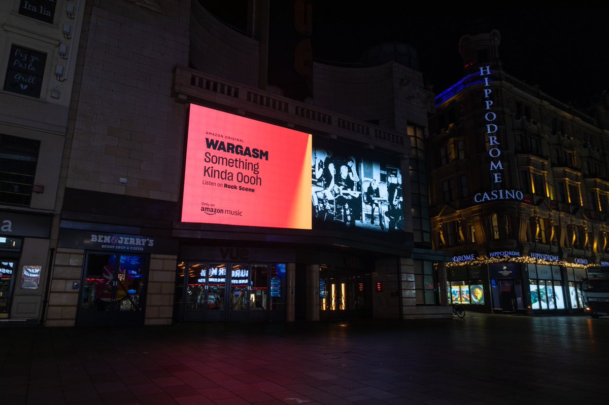 𝐔𝐏 𝐈𝐍 𝐋𝐈𝐆𝐇𝐓𝐒 𝐈𝐍 𝐋𝐎𝐍𝐃𝐎𝐍 𝐓𝐎𝐖𝐍 𝐗

<a href="/AmazonMusicUK/">Amazon Music UK</a>