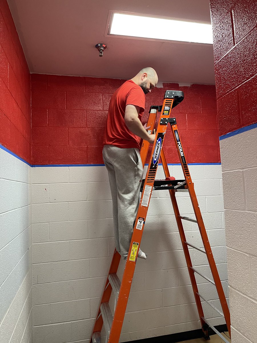 coachmoman's tweet photo. What did the boys do after a hard fought win?  Lifted weights, watched film, and started painting the locker room!  New year new locker room!  @LoganJ1001 @ZachRus63655573 @treyjohnston https://t.co/82AmzwDDyT