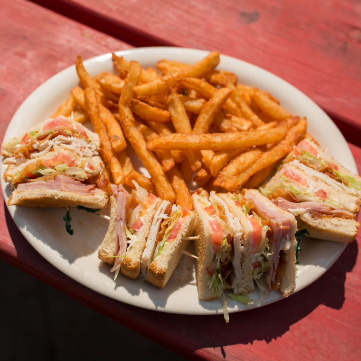 wolfies290's tweet photo. Our #ClubSandwich is topped with mayo, ham, turkey, bacon, lettuce, and tomatoes. Give it a try today! https://t.co/qpYeiZI6PR
