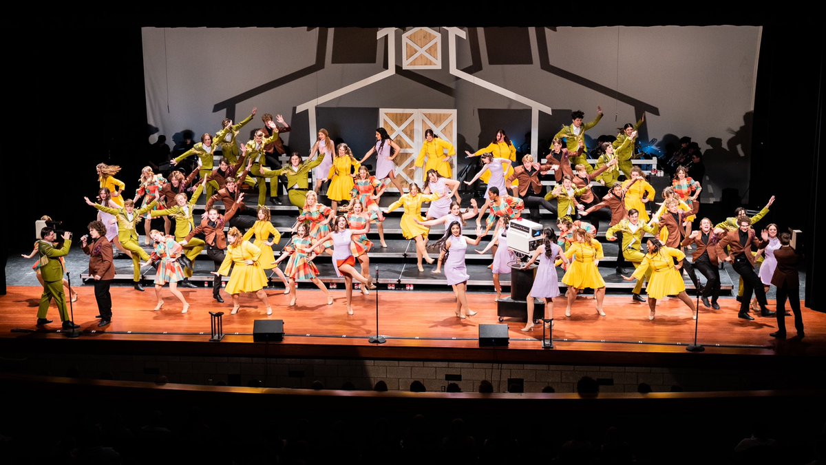 Mid_IowaSCC's tweet photo. Dear Tiger Rhythm,

We will always love you. And your songs will be in our head all day. 😍

WAY TO GO @BAShowChoirs!! https://t.co/I6nSdMcy0b
